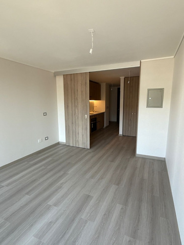 Arriendo Departamento Estudio Nuevo Semi Amoblado Las Condes