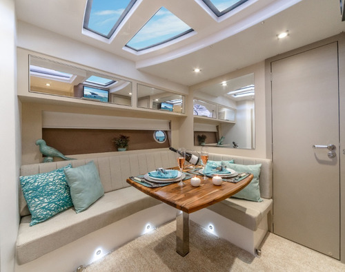 Imagem 21 de 25 de Lancha Fibra Fort - Linha Yachts Focker -f420 Gran Coupé