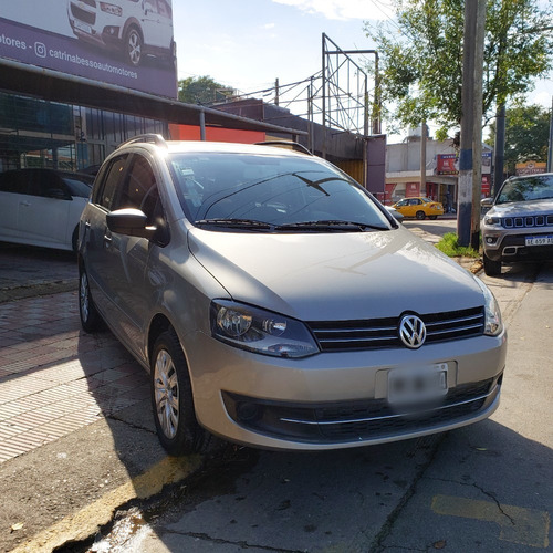 Volkswagen Suran Confortline 2012