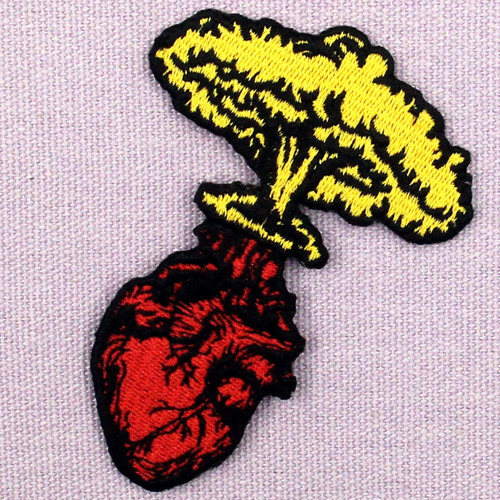 Zegins Boom Explosion Mushroom Cloud Corazón Parche Bordado