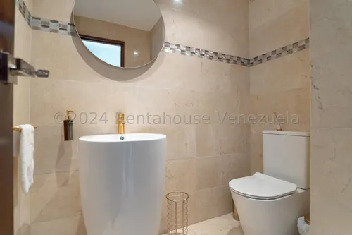 Casa En Venta En Los Naranjos