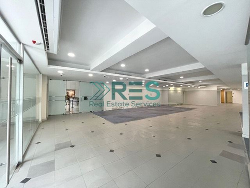 Local Comercial En Arriendo En Las Condes