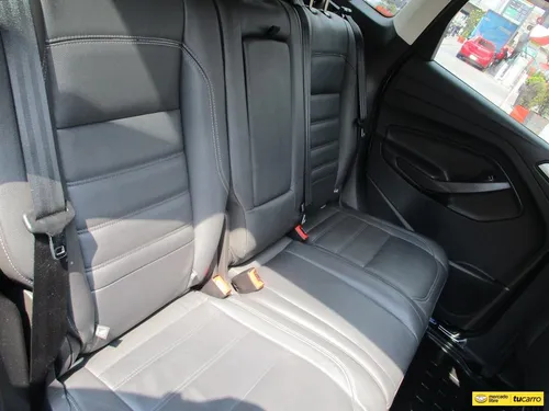 Ford Escape TITANIUM 4X4 2000CC AT AA