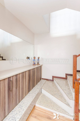 Casa Em Condomínio, 3 Dormitórios, 243.14 M², Menino Deus - 205161