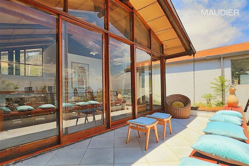 Casa En Venta De 3 Dormitorios En Las Condes
