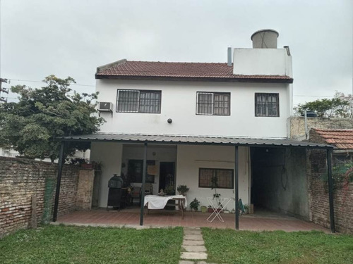 Imagen 3 de 14 de Casa En Venta En Banfield Oeste
