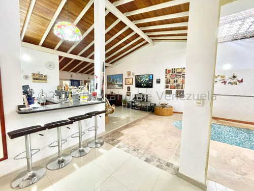 Kl Vende Espectacular Casa Concepto Abierto Moderna En Cabudare #24-26224