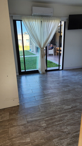 Casa En Venta Brandsen En Barrio Cerrado Con Pileta