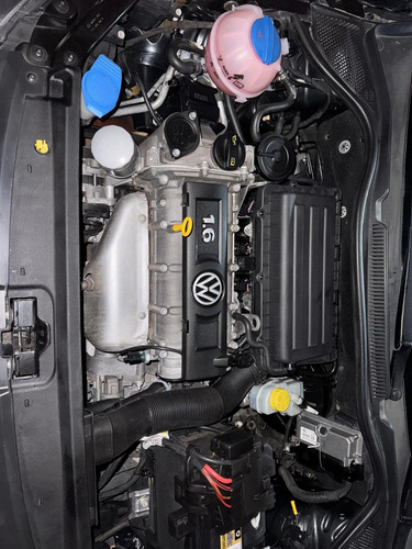 Volkswagen Vento 1.6 Confortline At