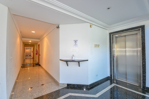 Imagem 25 de 29 de Conjunto - Comercial - 930572