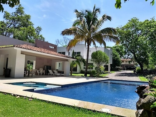 Excelente Casa En Condominio En Venta Cuernavaca