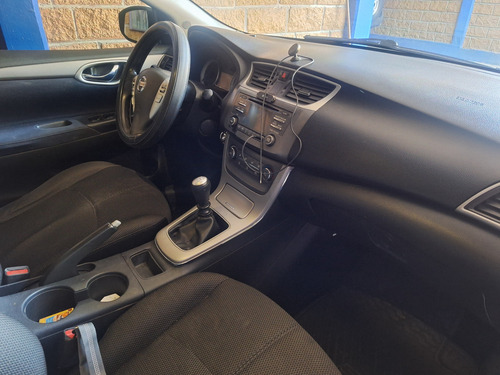 Nissan Sentra 1.8 Sense Mt