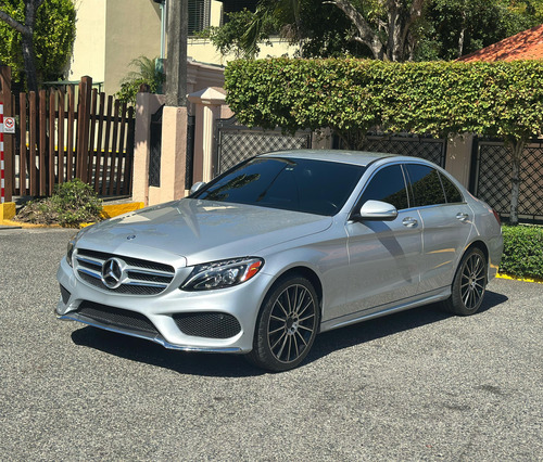 Mercedes Benz Clase C-300 2015