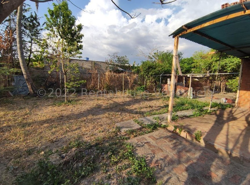 Imagen 6 de 15 de Casa Con Terreno Para Remodelar En Urb. Corinsa Cagua Ljsa 22-22490