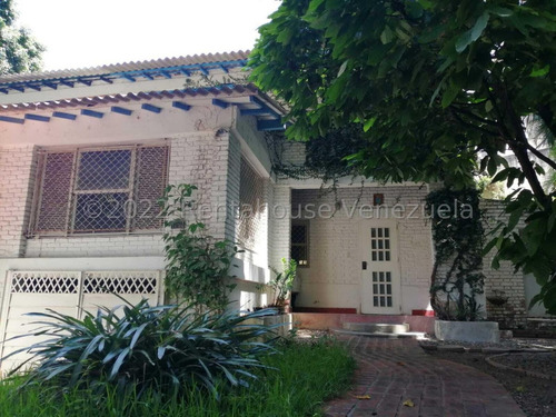 Ag. Estupenda Casa Ubicada En El Rosal Ideal Esta Casa Para Uso Comercial.