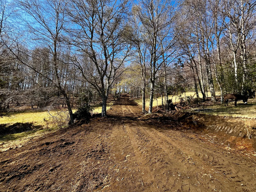 Parcela En Pucón En Venta. Amplias Vistas Al Lago Y Volcán