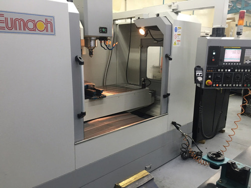 Centro De Mecanizado Cnc Marca Eumach Vmc1100 Año 2013 Fanuc