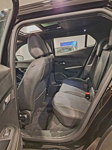 Peugeot 2008 1.0T Gt