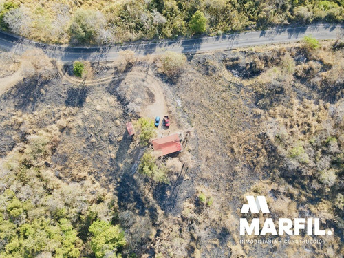 1.5 Hectáreas En Venta Loma Con Espectacular Vista A Pie De Carretera