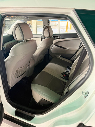 Hyundai Tucson Santa Fe 1-1