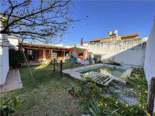 Imagen 19 de 21 de Venta. Arguello. Propiedad 200 Mts Cub 400 Mts Terreno A 2 Cuadras De Recta Martinolli