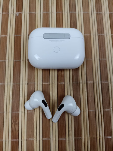 Apple Airpods Pro 1 C/ Magsafe Case Branco (Usado)