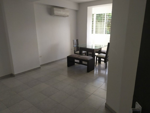 Imagen 3 de 15 de Apartamento En Res. Puerta Real, Lema-482