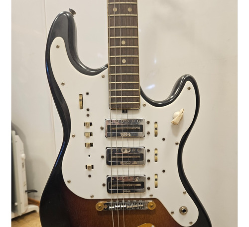 Guitarra Eléctrica Höfner 176