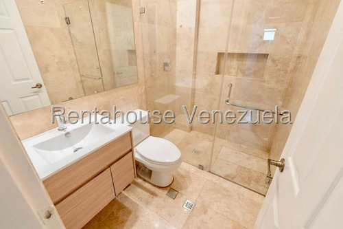 Casa ( 3 Niveles / Remodelada) Venta Alto Hatillo ( Urb. La Hatillana) Mls-25-8876