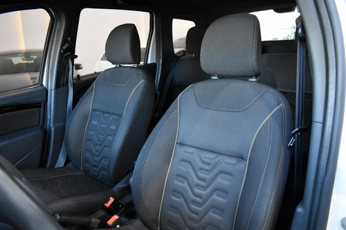 Imagen 14 de 15 de Renault Duster 2.0 Ph2 4x2 Privilege 143cv 2018