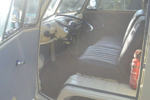 Volkswagen Kombi Corujinha 1975