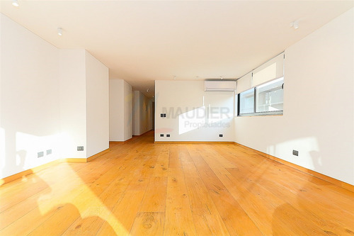 Departamento En Arriendo De 2 Dorm. En Las Condes