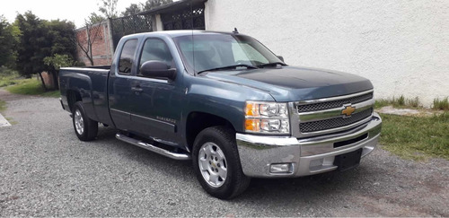 Imagen 11 de 14 de Chevrolet Silverado 2012 E Pickup 2500 Crew Cab 4x2 Mt