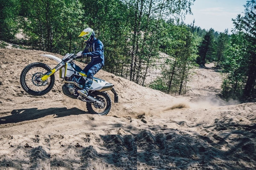 Imagen 7 de 18 de Husqvarna 701 Enduro 0km Homologada Unidad Fisica