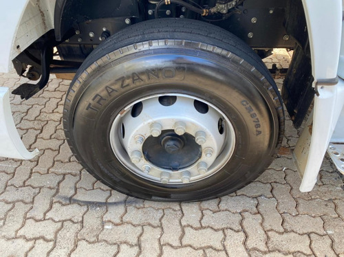 Imagem 10 de 11 de Mercedes Benz Mb Atron 1635 S 4x2 2020