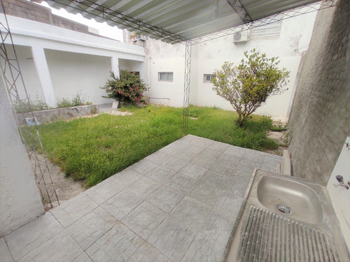 Imagen 2 de 11 de Ideal Inversor!. Av. Italia Con Renta