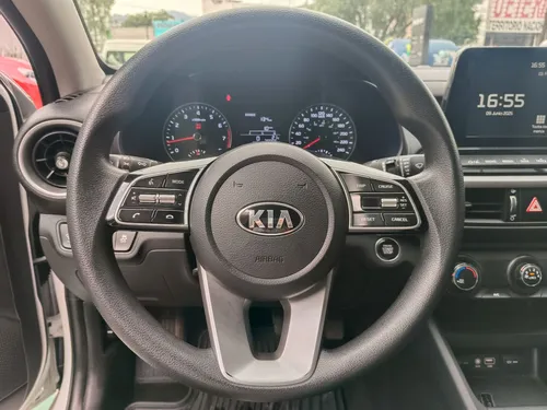 Kia Forte 2.0 LX 4 p Mt