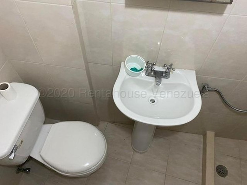 Imagen 15 de 17 de Livy Ramírez Vende Apartamento En Los Naranjos Del Cafetal Mls #23-2690