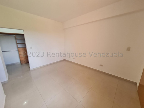 Imagen 18 de 30 de !! Ana Karina Ofrece Apartamento En Venta En Barquisimeto En El Triangulo Del Este Lara */* Akm