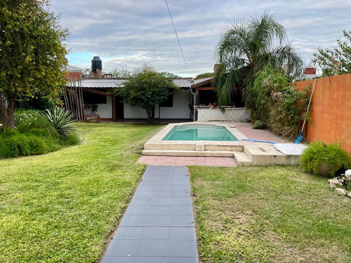 Se Vende Casa Con Pileta + Departamento