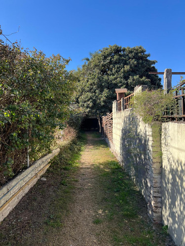 Venta - Casa Planta Baja - B° Arguello Sobre Av. Rafael Nuñez