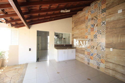 Casa À Venda No Jardim Alto Rio Preto Com 3 Quartos, 4 Vagas - V5003