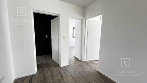 Casa En Venta, 2 Plantas, Lote Interno, Barrio Ceibos, Puertos, Escobar