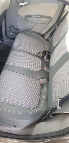 Fiat Grand Siena 1.6 16v Essence Flex 4p 2015