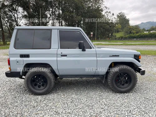 Toyota Land Cruiser 4.5 Fzj73