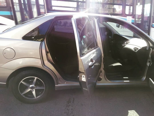 Ford Focus 1.6 Ambiente 4 Ptas 2008 Gnc