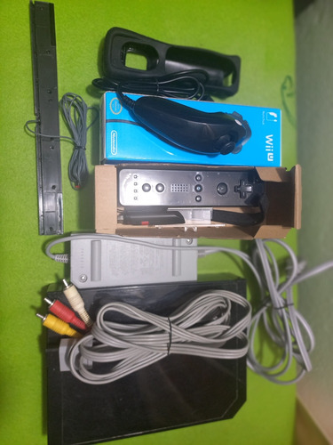 Consola Nintendo Wii Black + 1 Wiimote + Disco 120gb + Memor