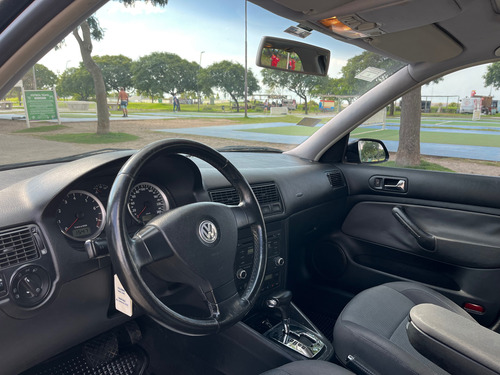 Volkswagen Golf 2.0 Highline Tiptronic