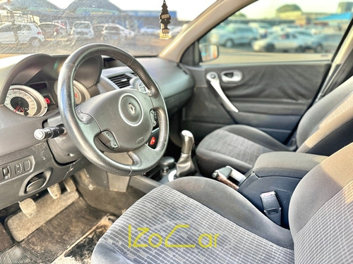 Renault Megane 1.6 DYNAMIQUE GRAND TOUR 16V FLEX 4P MANUAL