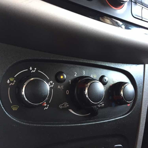 Imagem 12 de 12 de Renault Logan 2016 1.6 Expression Hi-power 4p